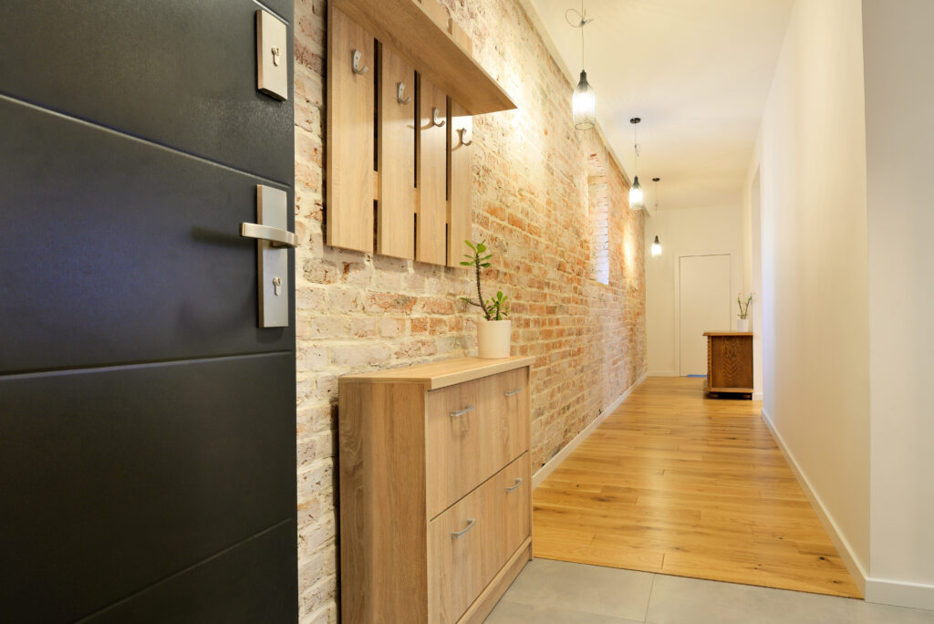 神奈川県海老名市でガラス交換や鍵のトラブルを解決する合同会社Freeの専門技術と安心のサービス