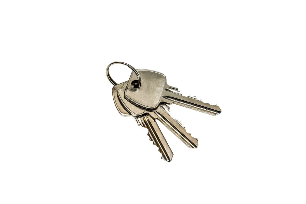 鍵が入るけど回らない賃貸トラブルを解決するなら合同会社Free|神奈川県海老名市で安心の鍵とガラス修理サービス